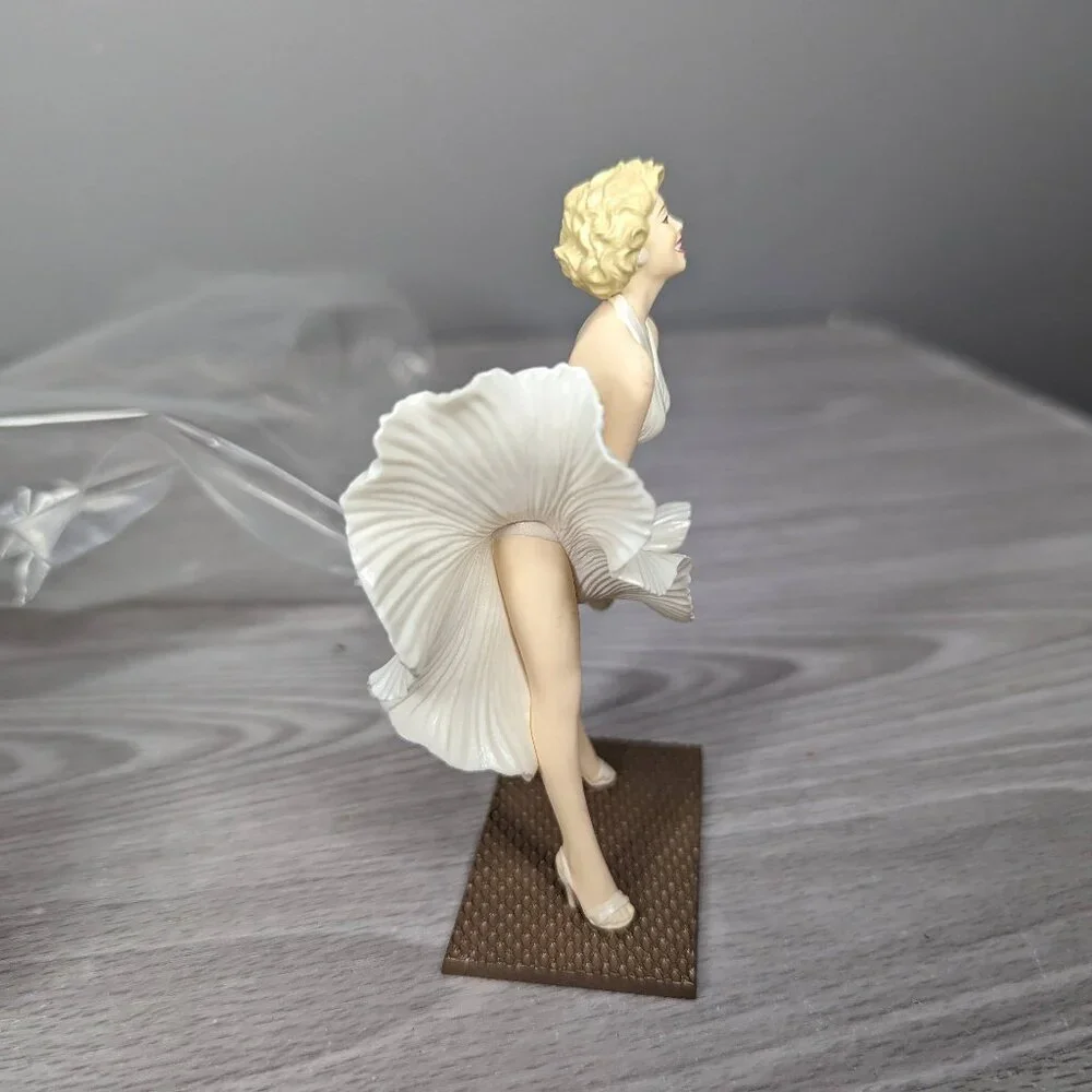 Vintage Hallmark Keepsake Ornament 1998 Marilyn Monroe Collector's Series
